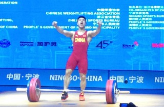 One time is not enough, the host lifters broke the World Rec ... Image 38