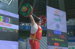 Triple World Records for China in the Heavyweight! Image 10
