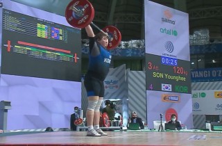 Triple World Records for China in the Heavyweight! Image 11