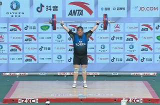 Triple World Records for China in the Heavyweight! Image 14