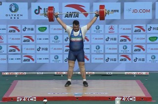 Triple World Records for China in the Heavyweight! Image 22