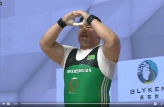 Triple World Records for China in the Heavyweight! Image 27