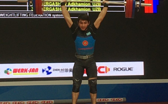 Tashkent Day 3:  JUNIANSYAH Rizki (INA) broke World Youth Record 2 times!
