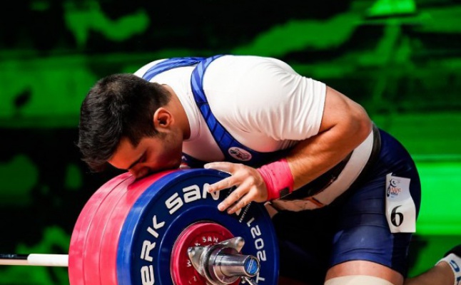 WWC Day 9: Gold for Sadeh in Men 102kg 