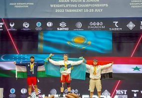 Gold for the host in Junior and Kazakh in Youth Men 102kg