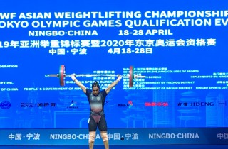 New World record in Women 64kg by DENG Wei, Congratulate to  ... Image 41