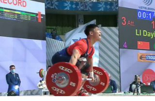 Chinese lifters did it again! New Word and Asian Records in  ... Image 16
