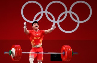 Asian lifters did it again! Both Olympic Gold belong to Chin ... Image 5