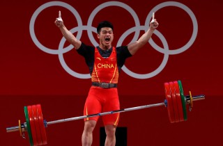 SHI broke World Records in Men’s 73kg!! Image 1