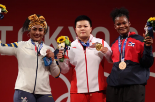 Both Olympic Gold still in Asian hands!! Image 2