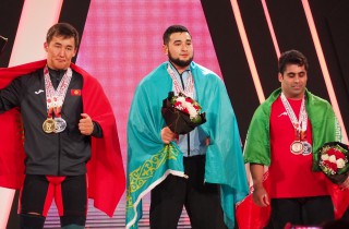 Men 89kg: Let’s celebrate for Kazakhstan! Image 2