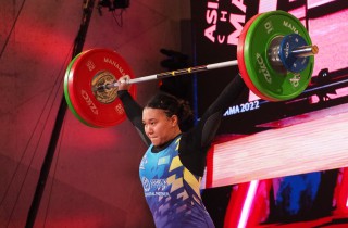 Women 76kg: All Gold for PENG Image 10